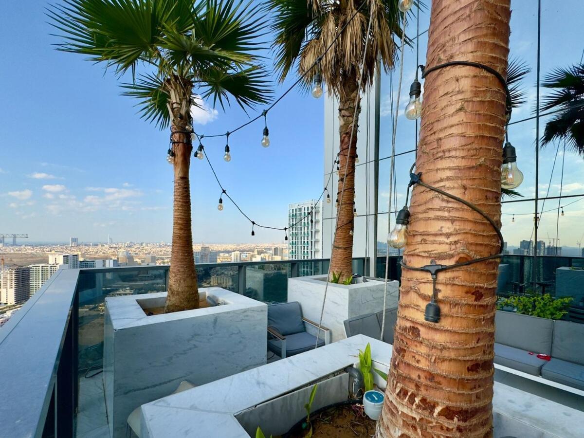 Apartment Brand New-fully Furnished Classy In Jvc *