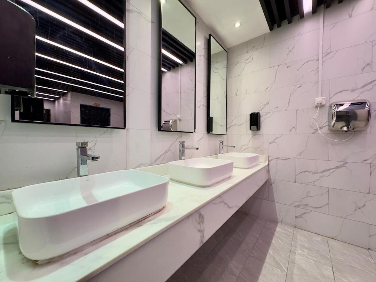 Brand New-fully Furnished Classy In Jvc *